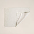 Carica l'immagine nel visualizzatore della galleria, Luxury Cat Blanket